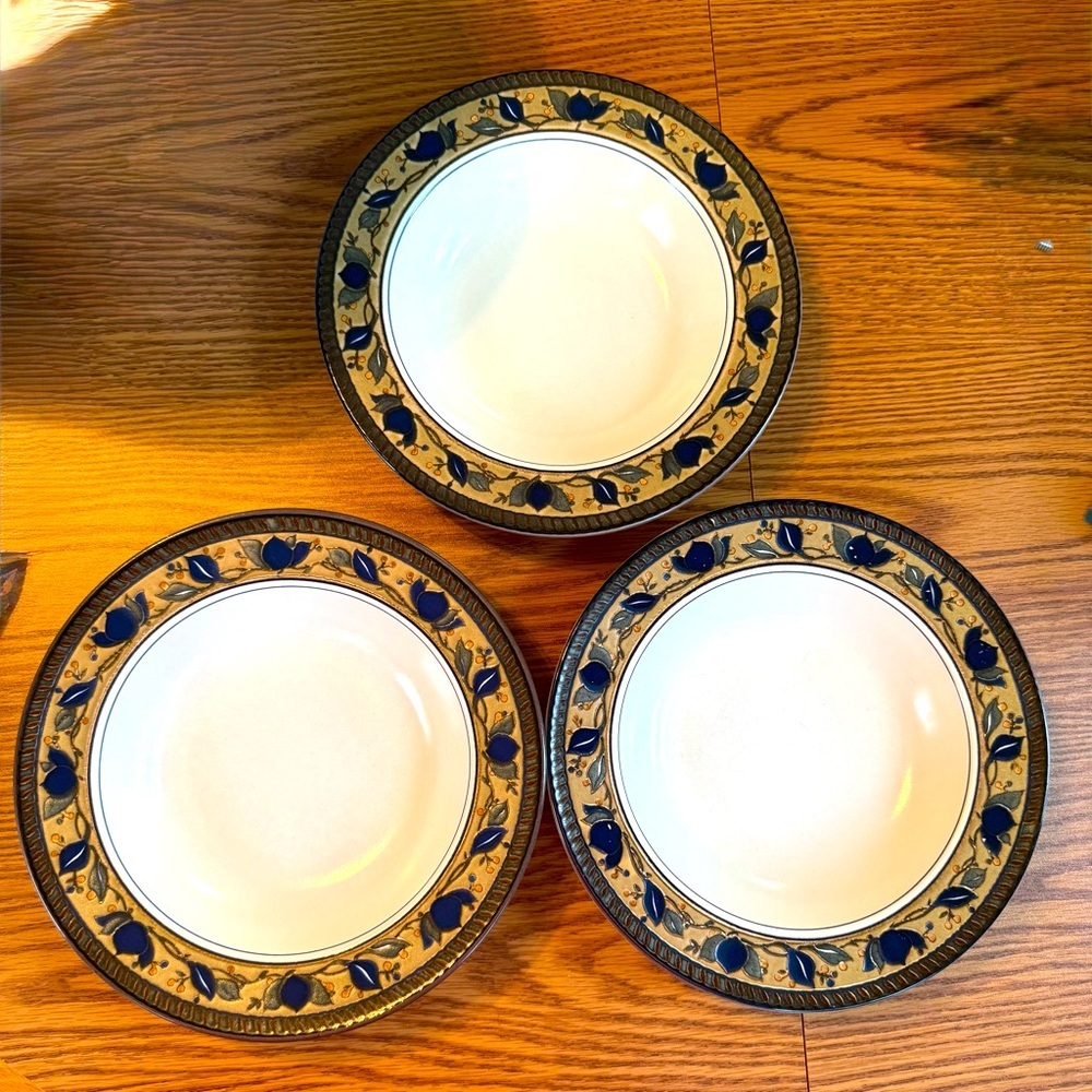 Mikasa Intaglio Arabella Rimmed Soup Salad Pasta Bowl Set of 3 - Stoneware